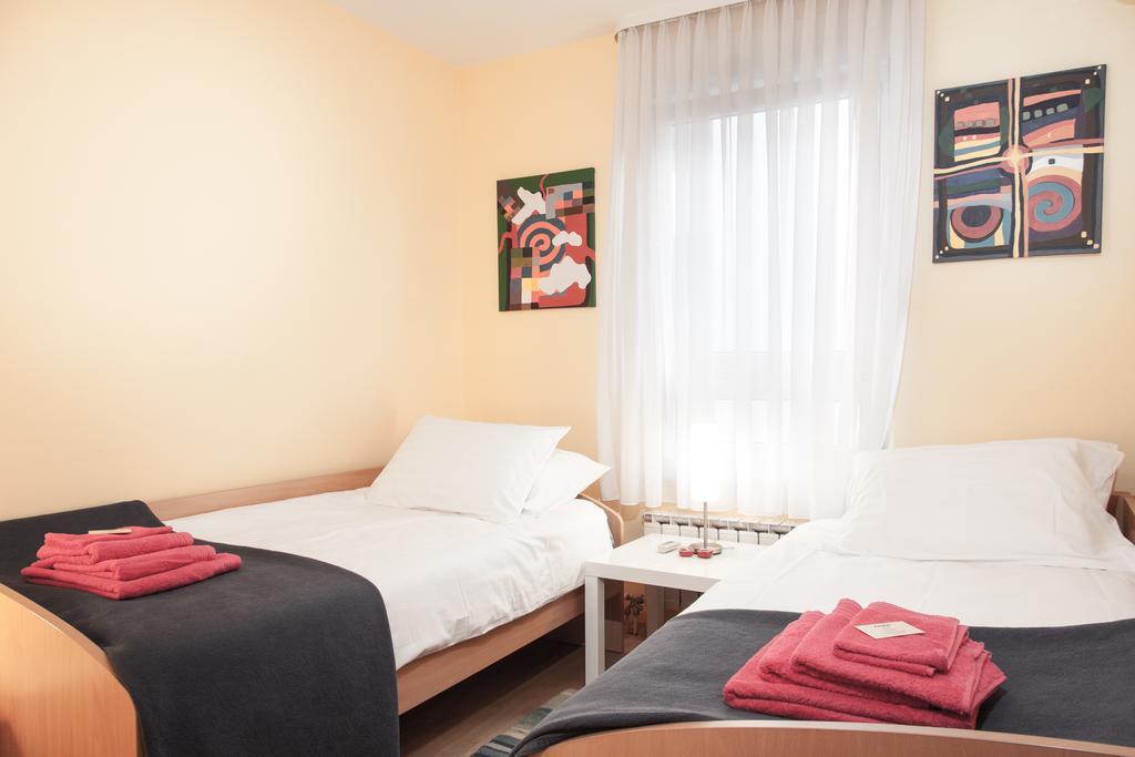 Apartment Avenue ザグレブ 部屋 写真